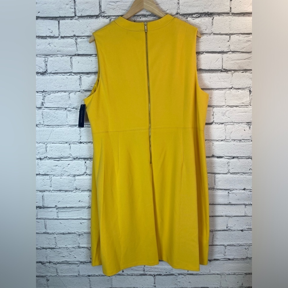 Tommy Hilfiger Yellow Mock Neck Sleeveless Dress Gold Buttons Modern 20W NWT - Picture 14 of 15
